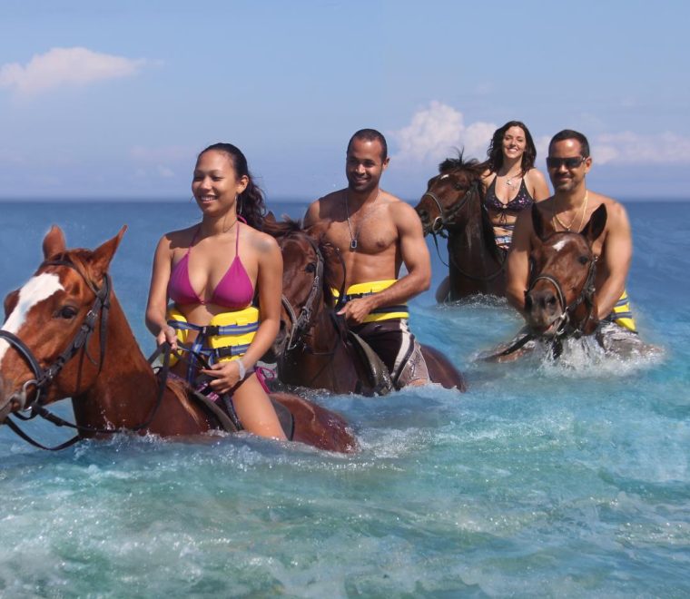 horseback-ride-and-swim-with-dunns-river-falls-ocho-rios-jamaica-16
